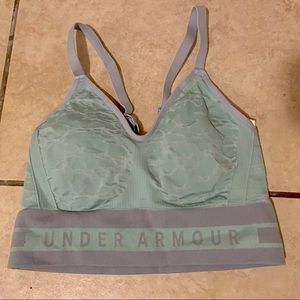Underarmour sports bra